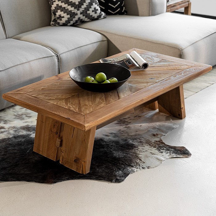 Grand Coffee Table