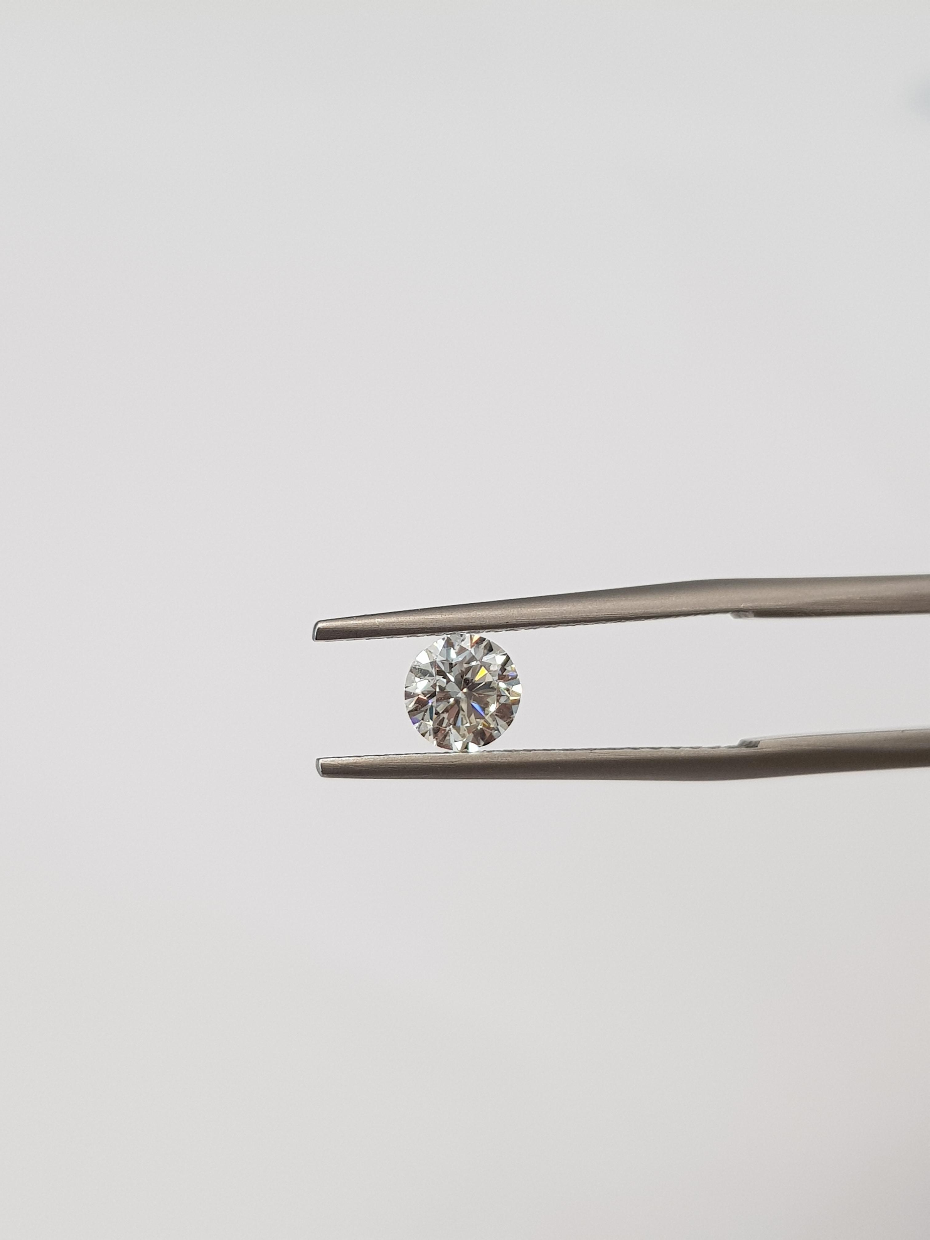34% off on 0.5ct Round Brilliant Cut Diamond | OneDayOnly