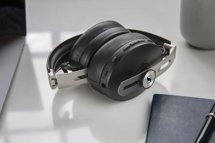 33% off on Momentum M3 Noise Cancelling Headphones | OneDayOnly