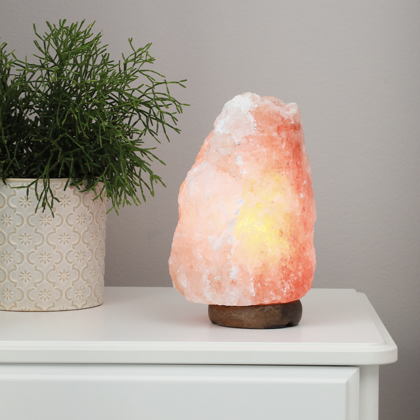 benefits of a himalayan salt rock lamp