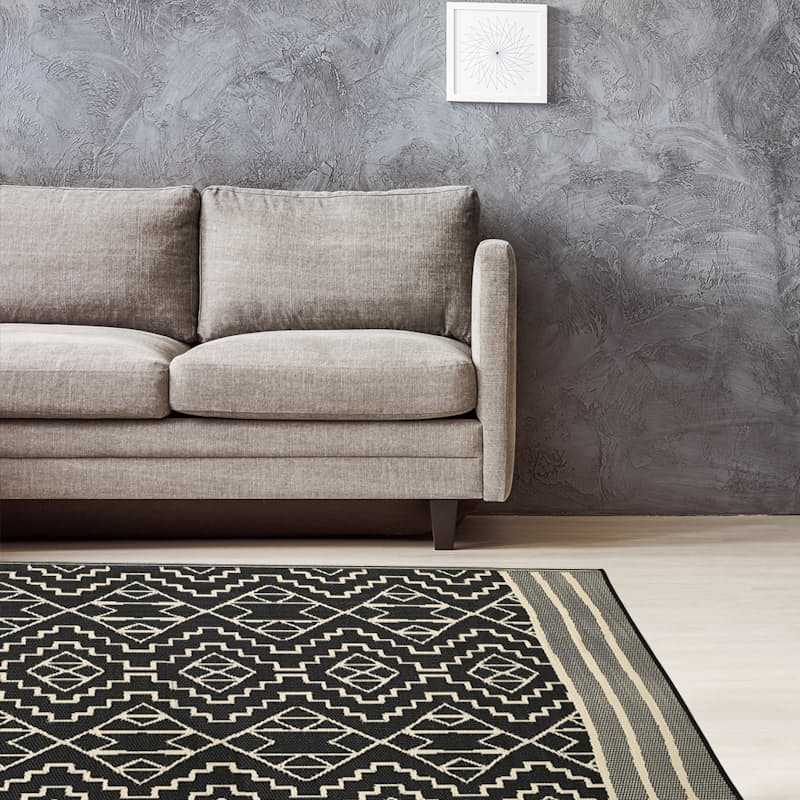 Up to 70% off on Rugs at Color Crush Sale - Urban Ladder