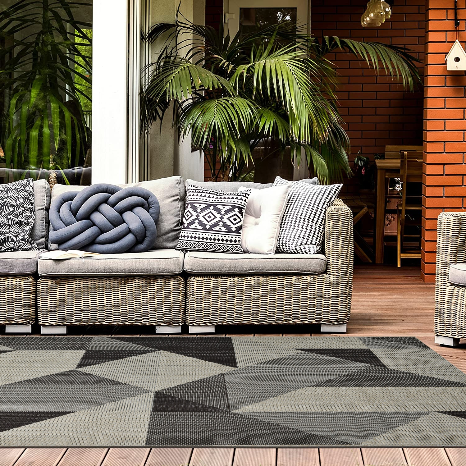 60% off on Indoor/Outdoor Mosaic Rug | OneDayOnly