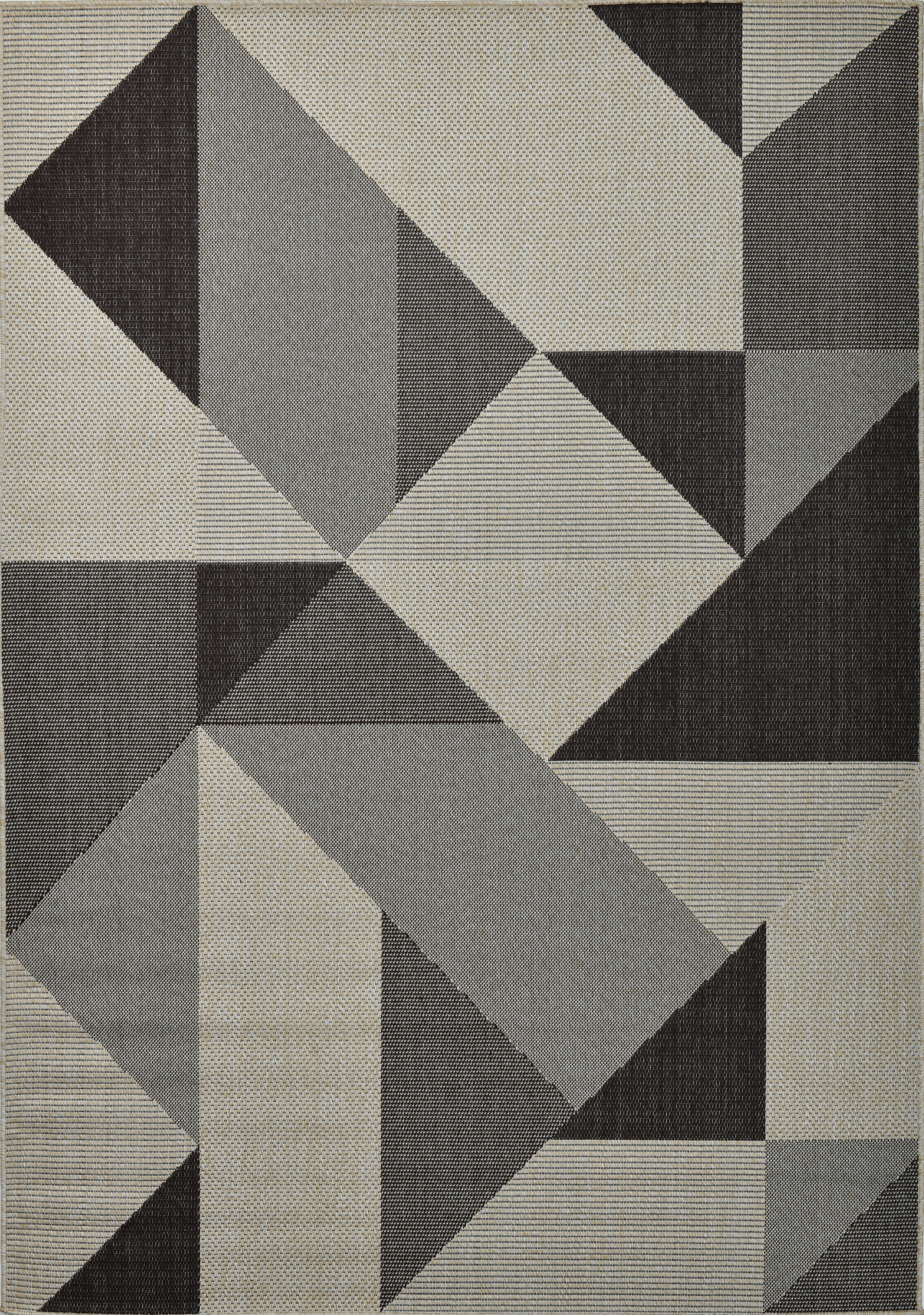 63% off on Indoor/Outdoor Triangle Rug | OneDayOnly