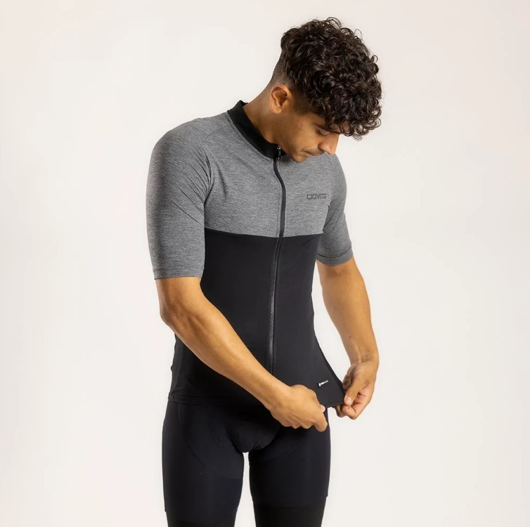 30% off on Ciovita Men's Opera Sport Fit Jersey | OneDayOnly