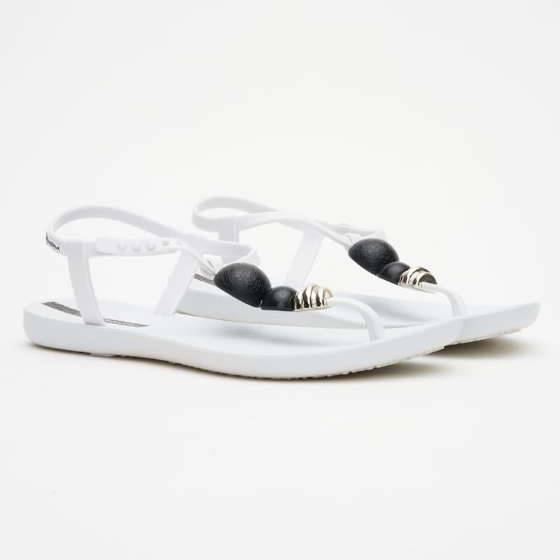 Ipanema deals white sandals