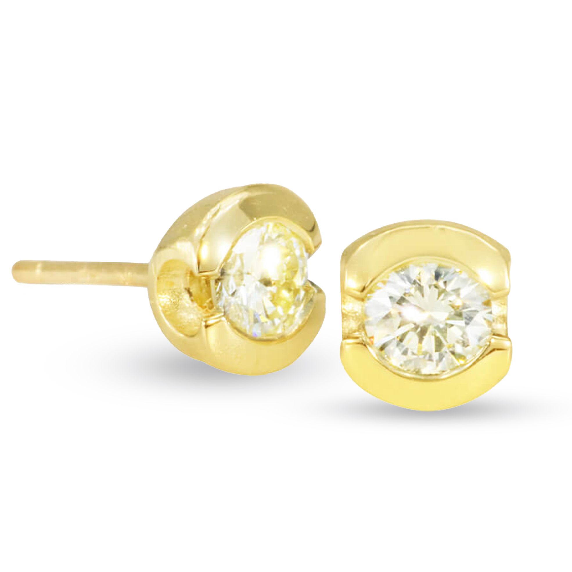 61 off on Gold Diamond Stud Earrings OneDayOnly