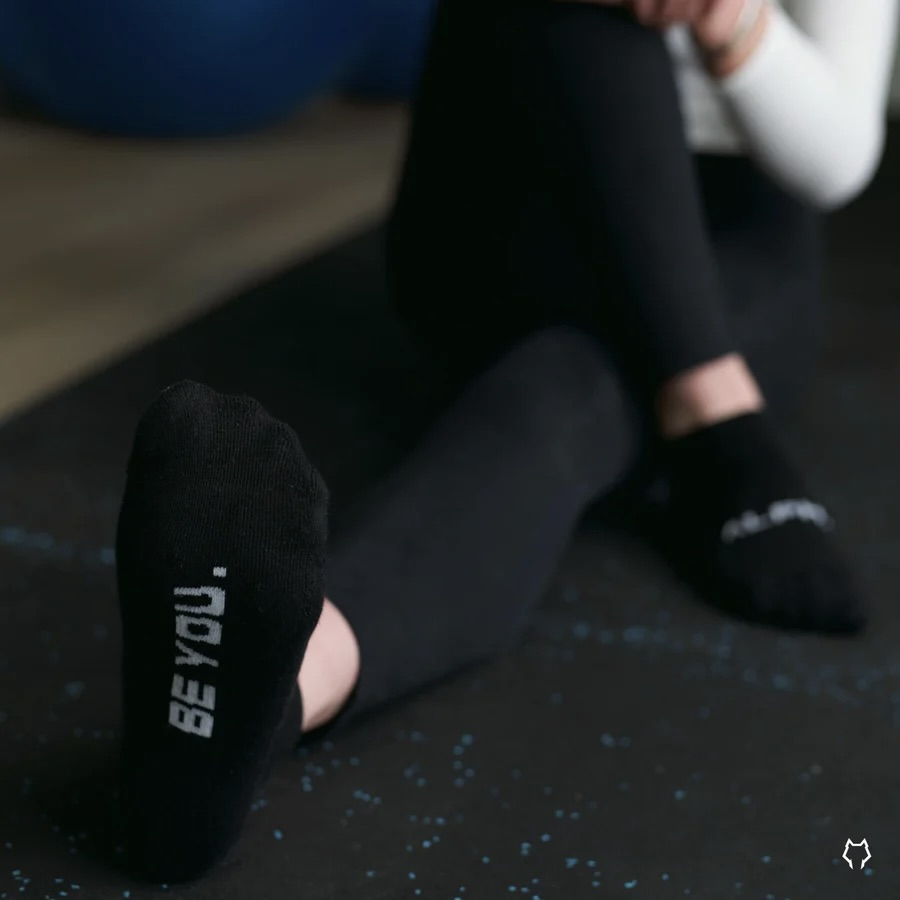 Essential Alpha Ankle Socks - Black