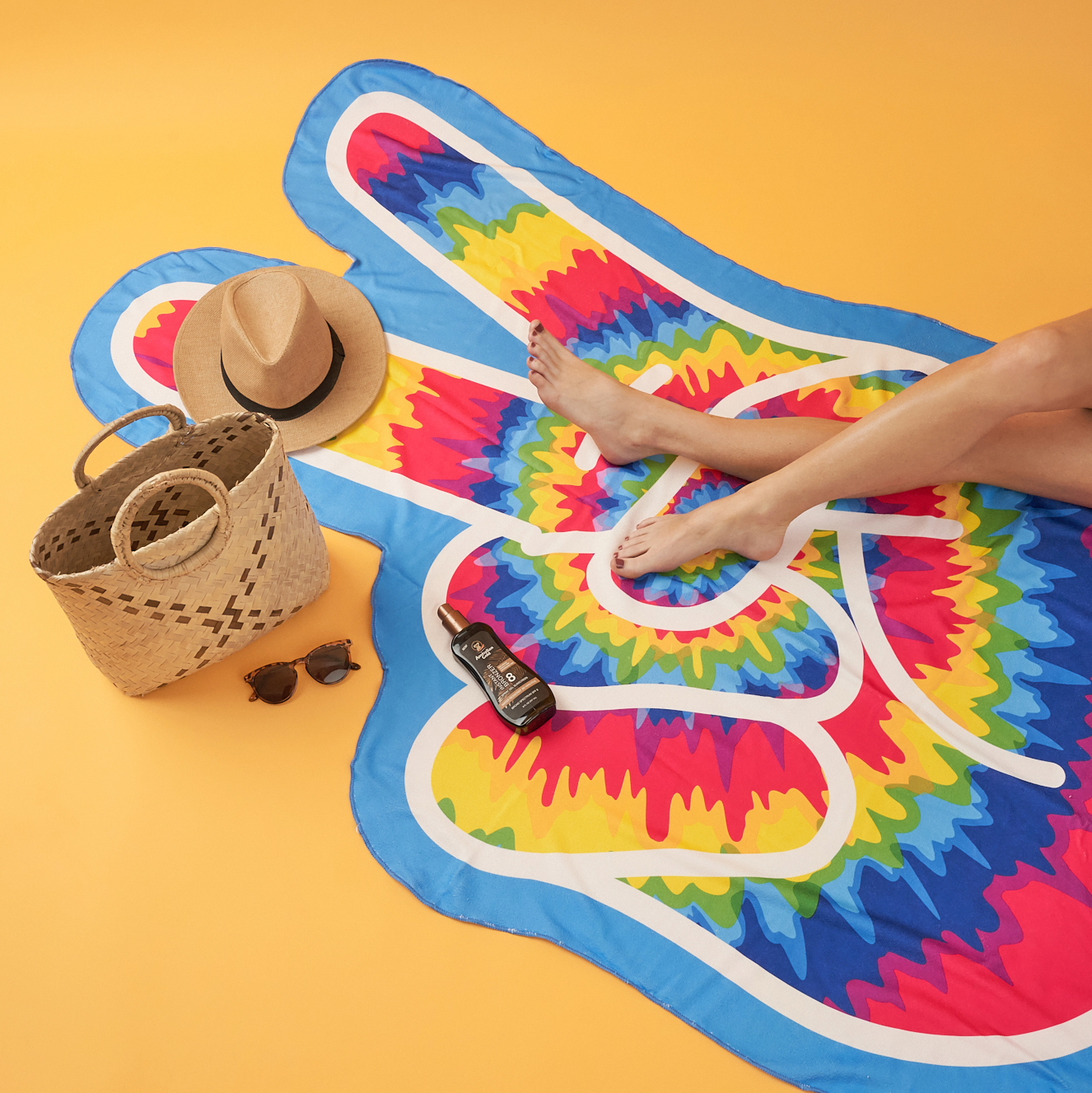 80-off-on-big-mouth-giant-sized-beach-blankets-onedayonly