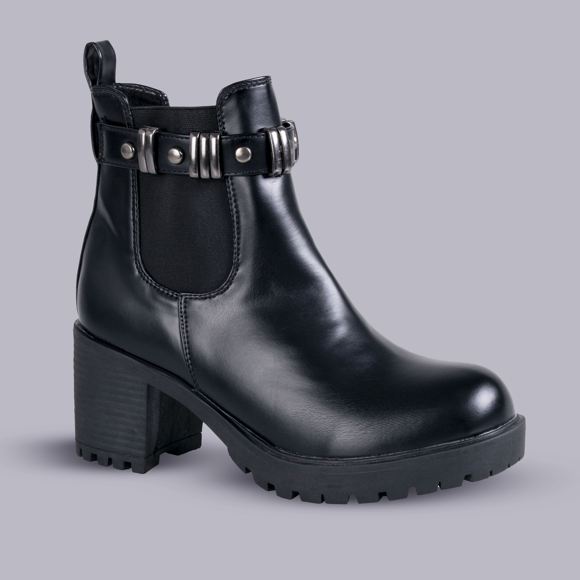 31 off on Footwork Ladies Lirra Short Boots OneDayOnly