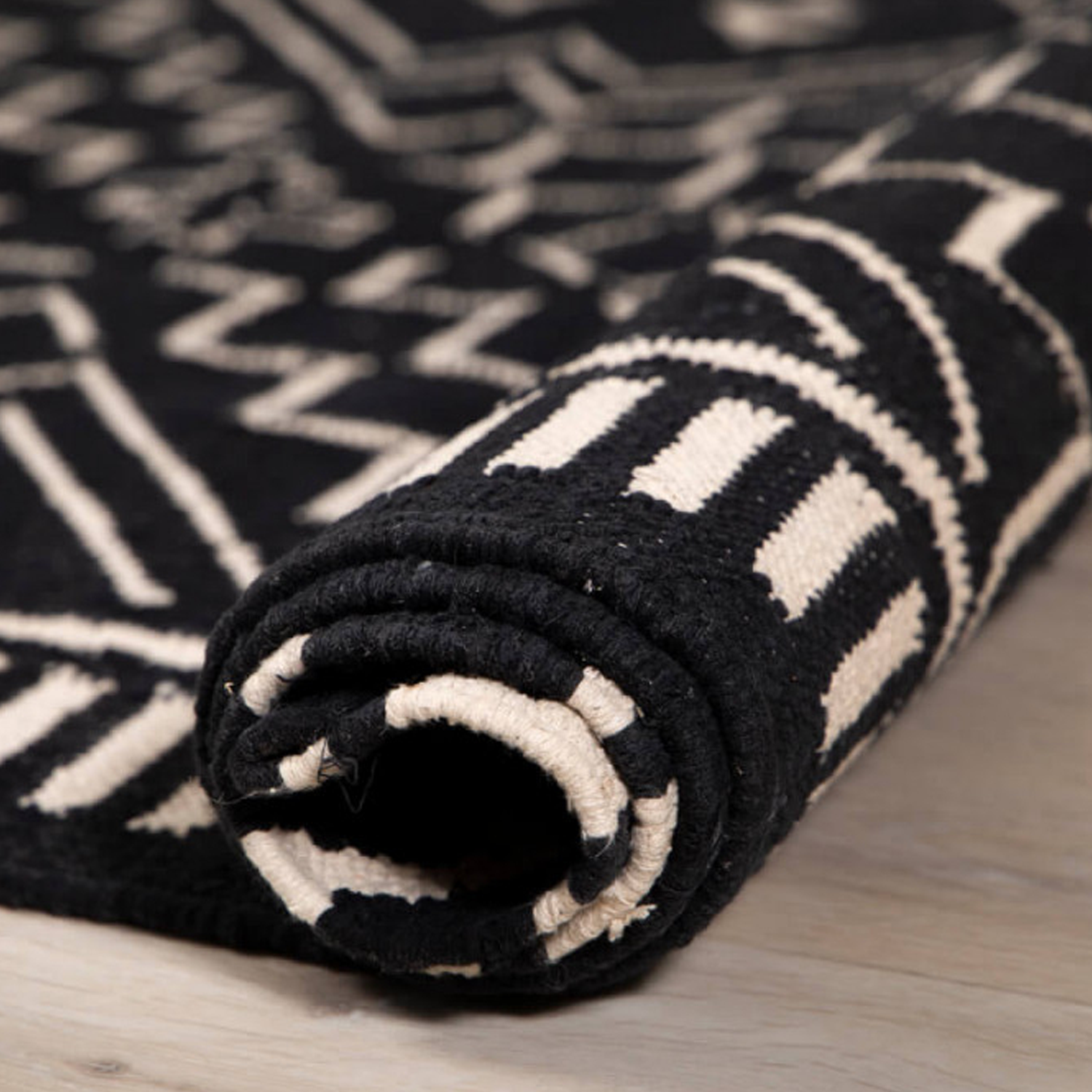 R500 off on Telugu Cotton Rug (240 x150cm) OneDayOnly