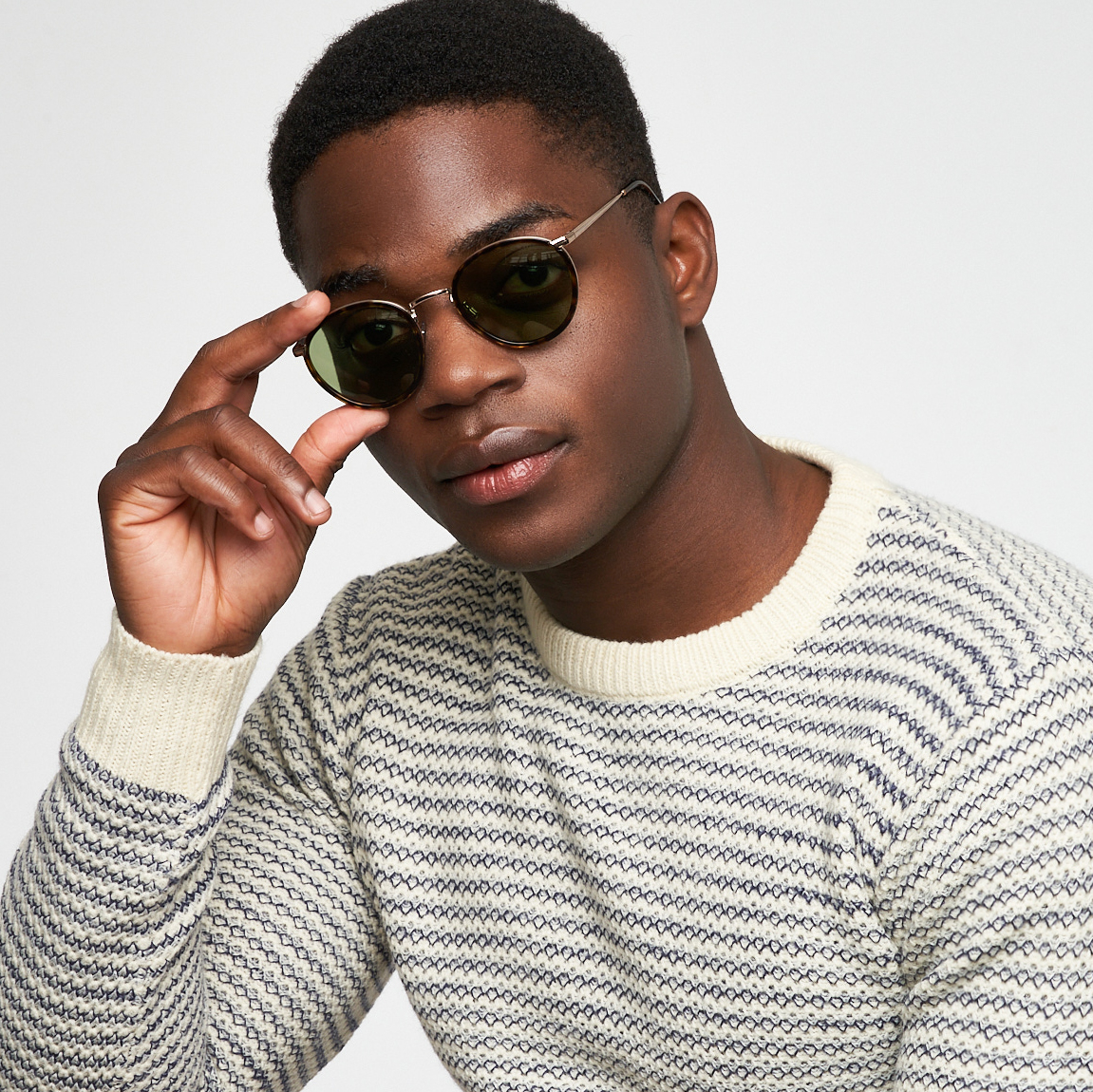 63% off on Men's Round Green Sunglasses OneDayOnly