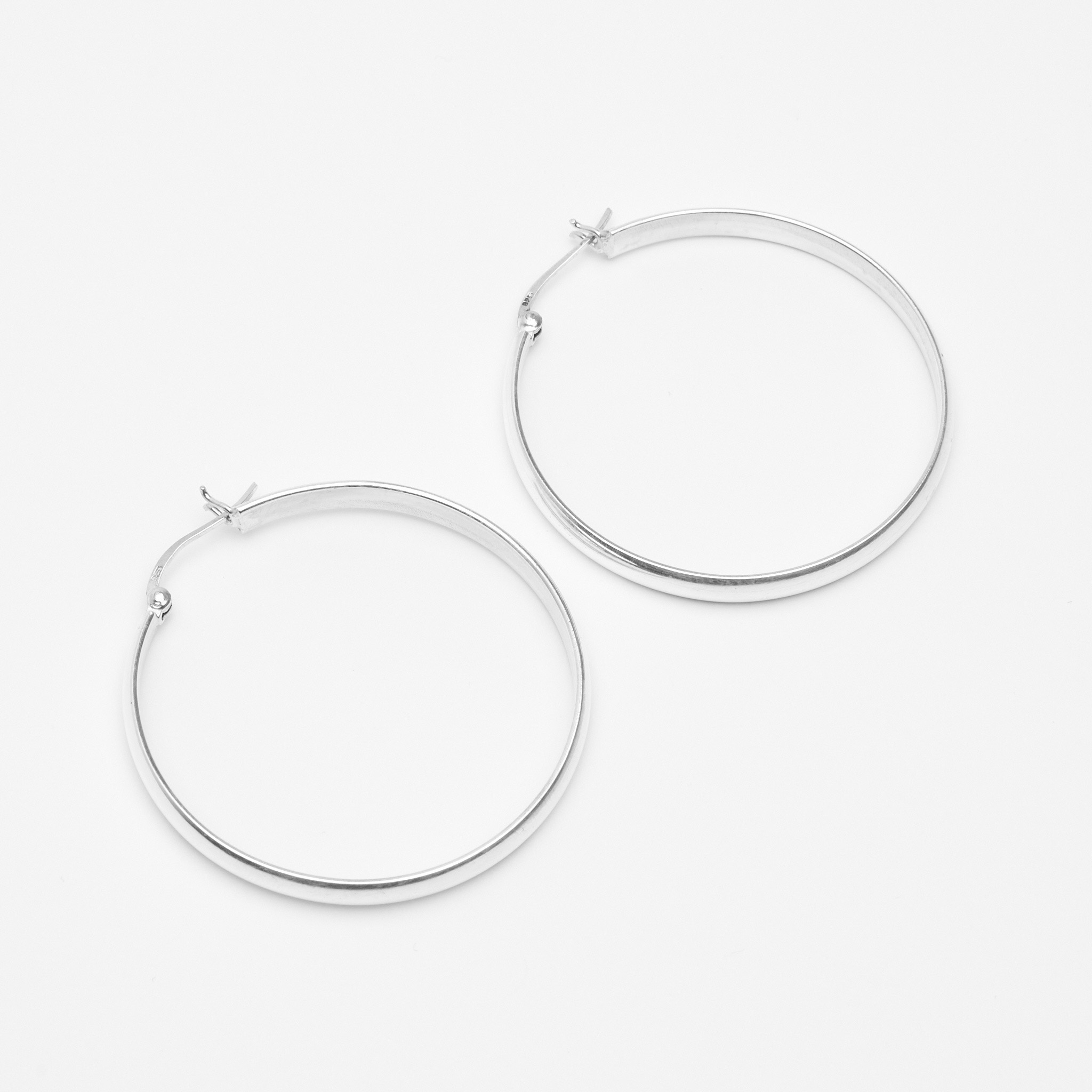 Nuance Silver Flat Snap Back Hoop main image 1