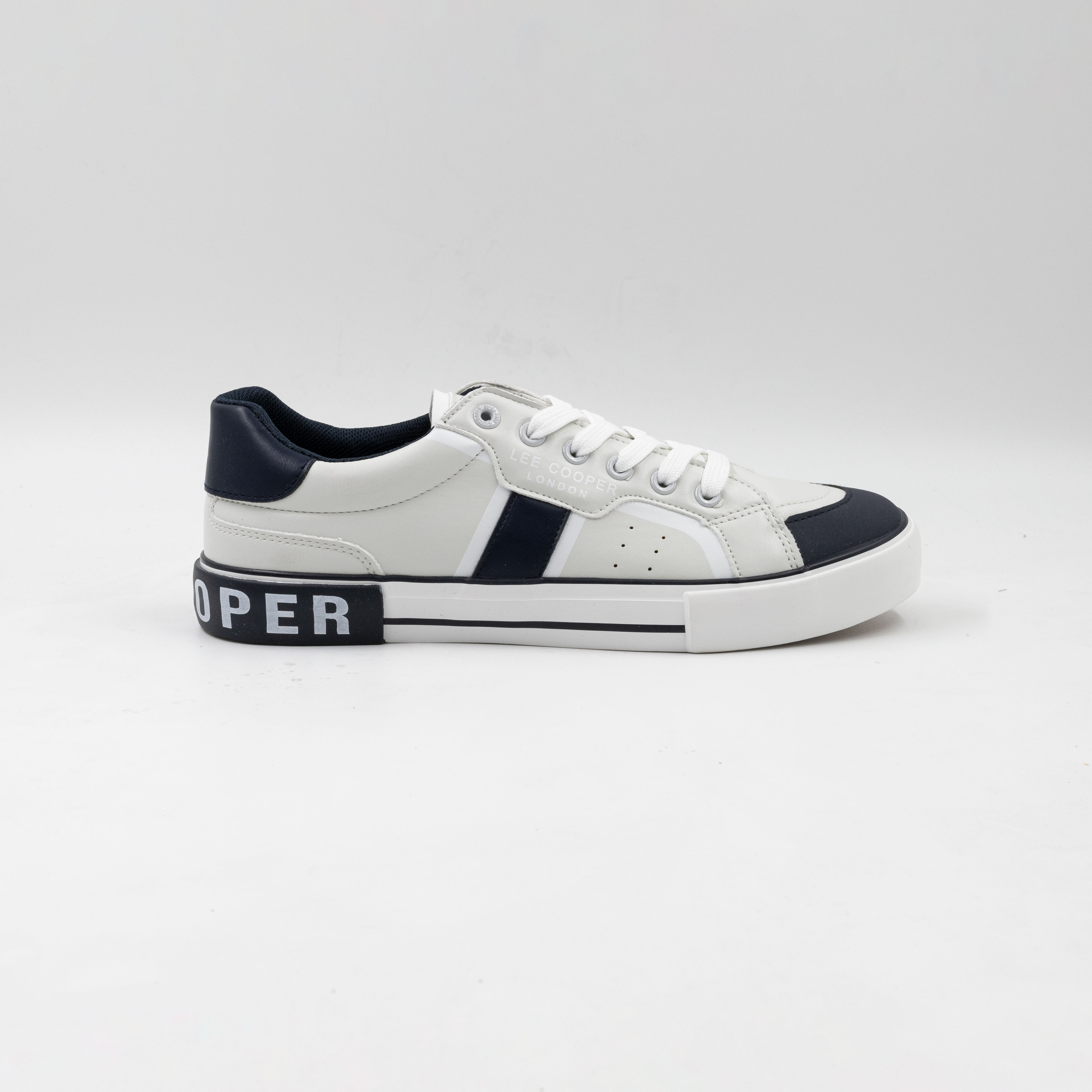 34% off on Lee Cooper Men's Valentine Sneakers | OneDayOnly