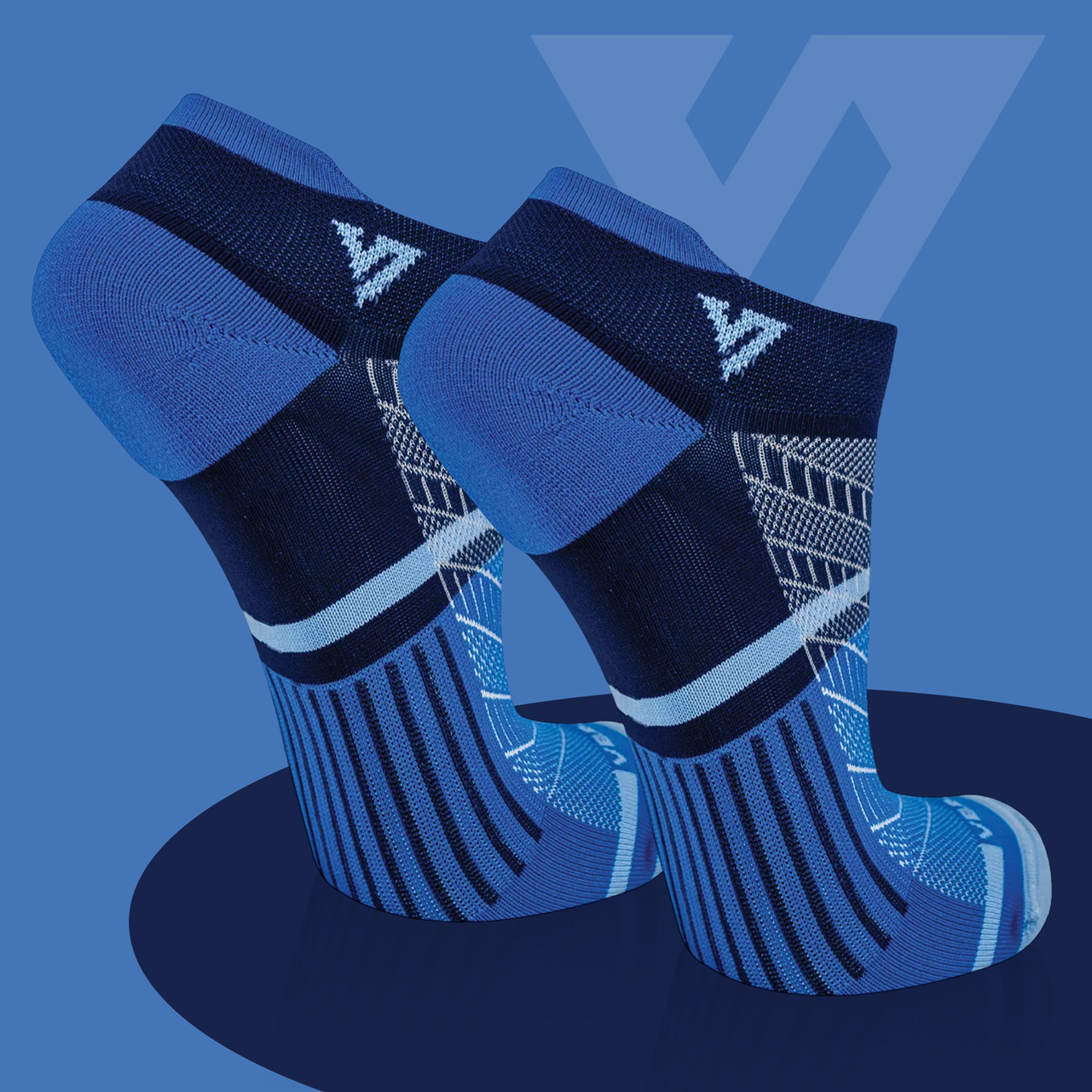 32 off on 2x Packs Men's Blue Trainer Socks OneDayOnly