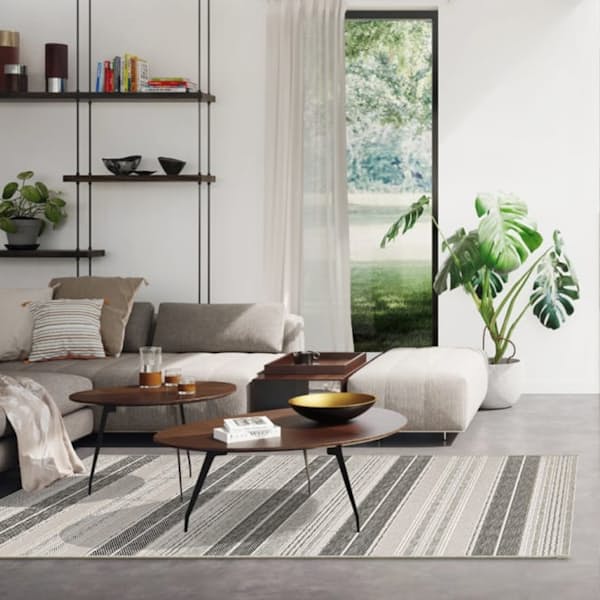 Linear Design Grey and White Maptris Indoor/Outdoor Rug