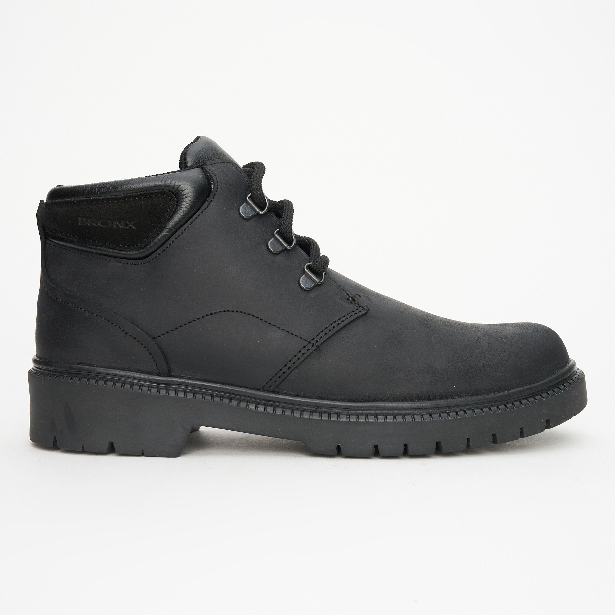 46% off on Bronx Men's Leather M4 Casual Shoes | OneDayOnly