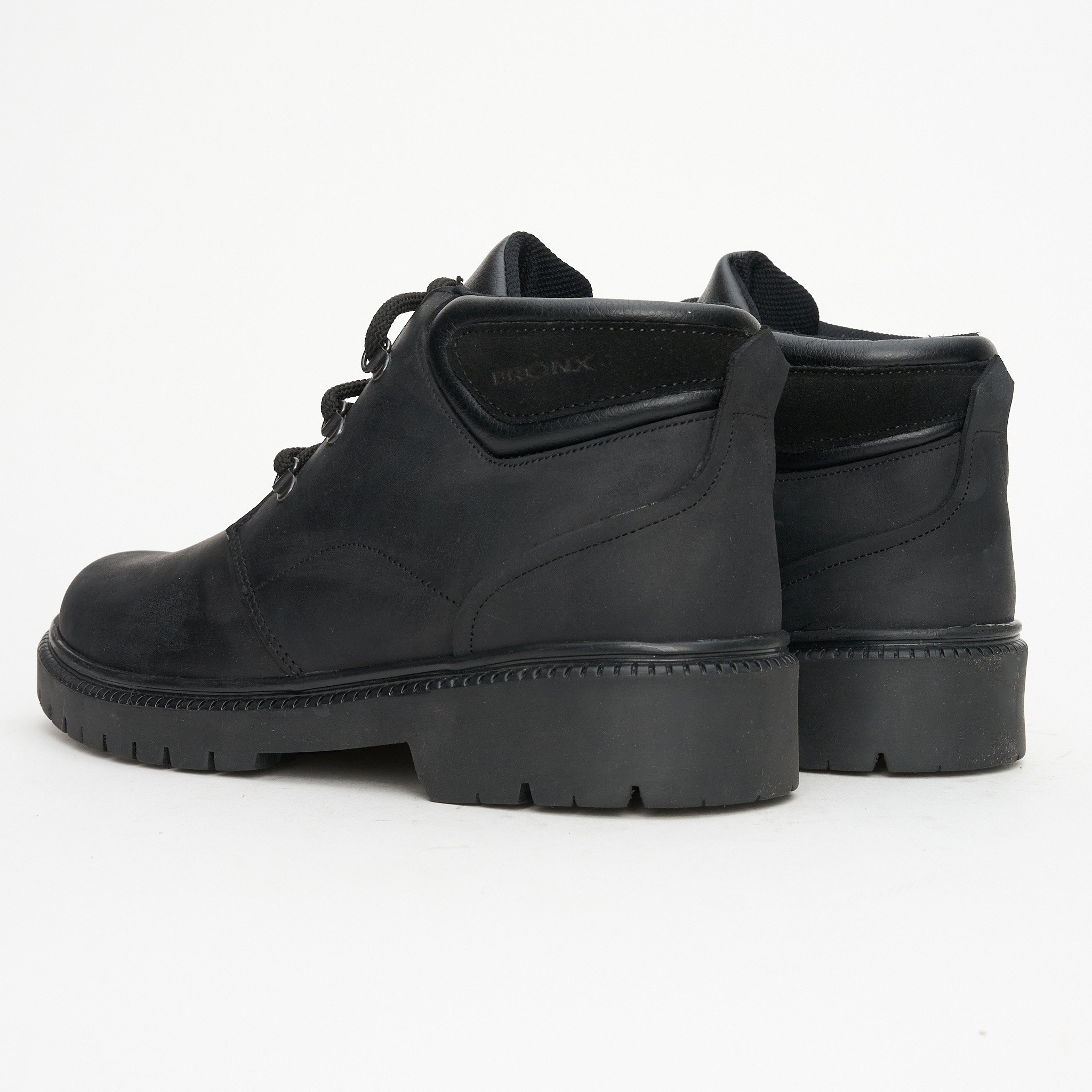 39% off on Bronx Men's Leather M4 Casual Shoes | OneDayOnly
