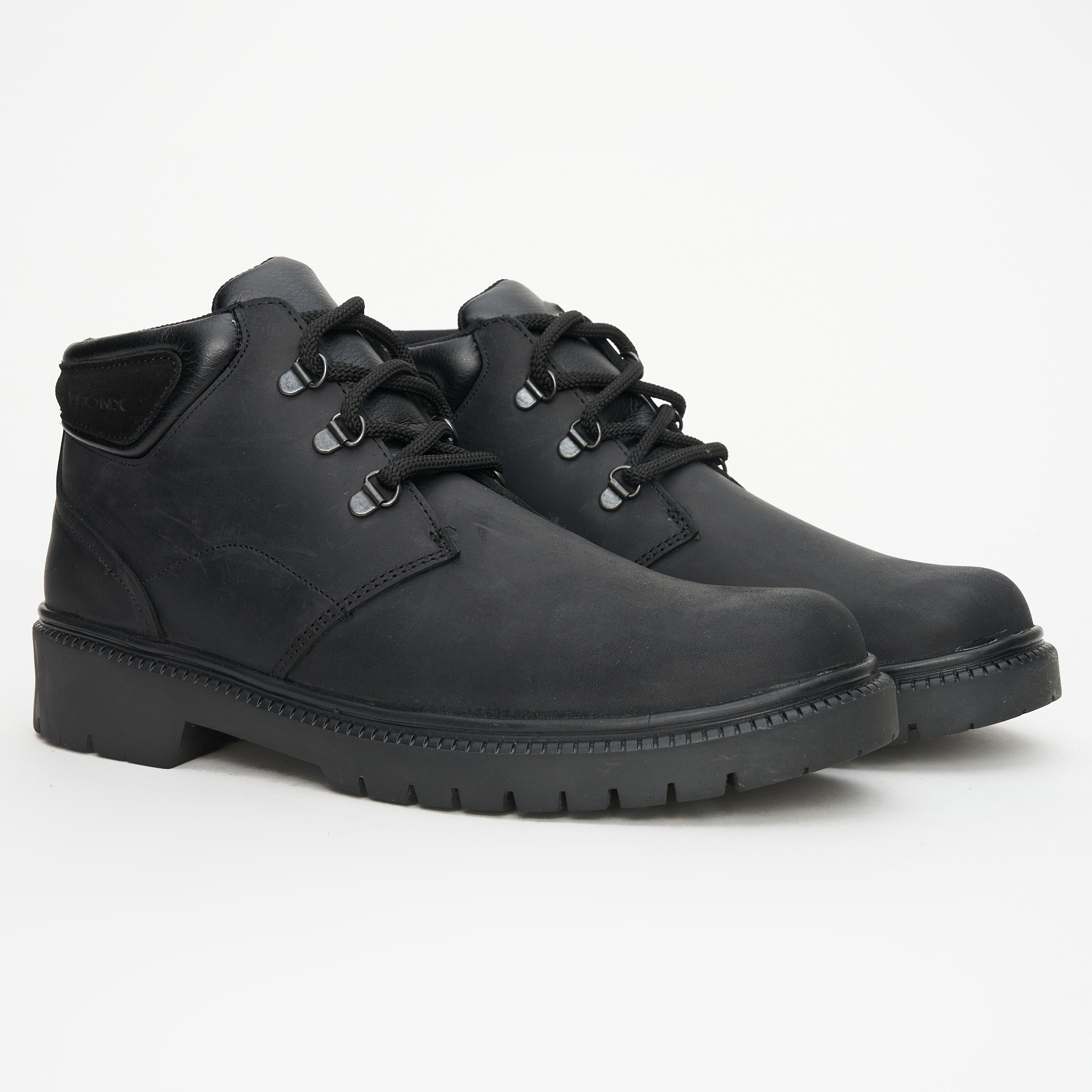 39% off on Bronx Men's Leather M4 Casual Shoes | OneDayOnly