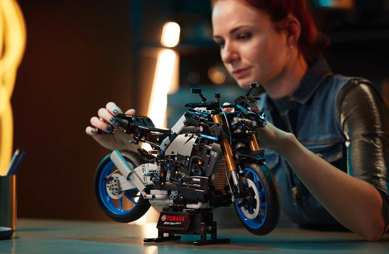 24% off on 1478-Piece Technic Yamaha MT-10 SP OneDayOnly