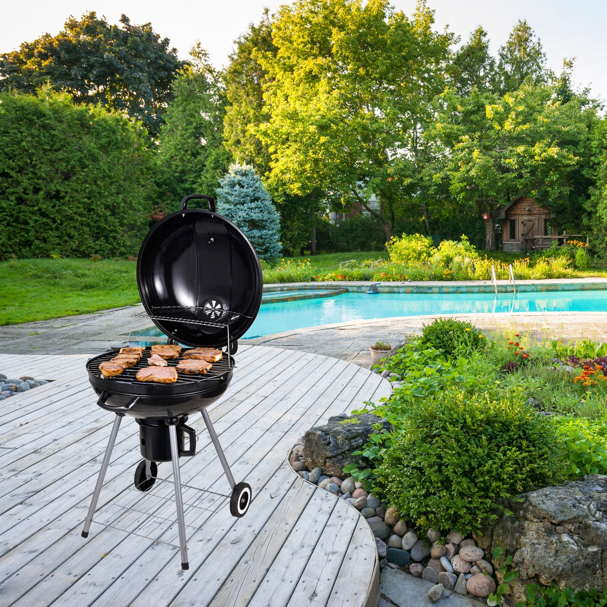 Charcoal top kettle bbq