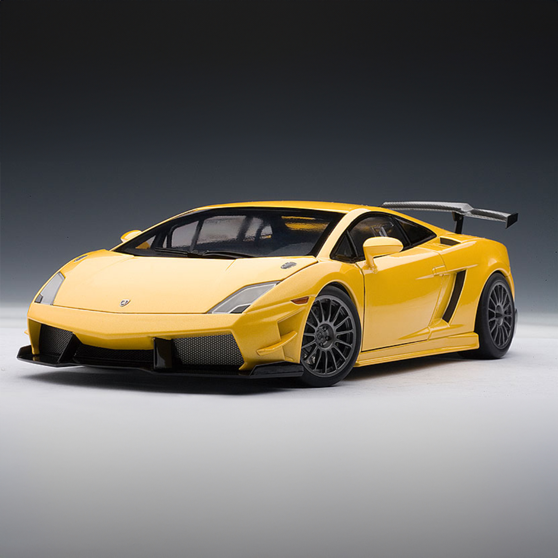 23% off on AutoArt 1/18 Lamborghini Model Car OneDayOnly