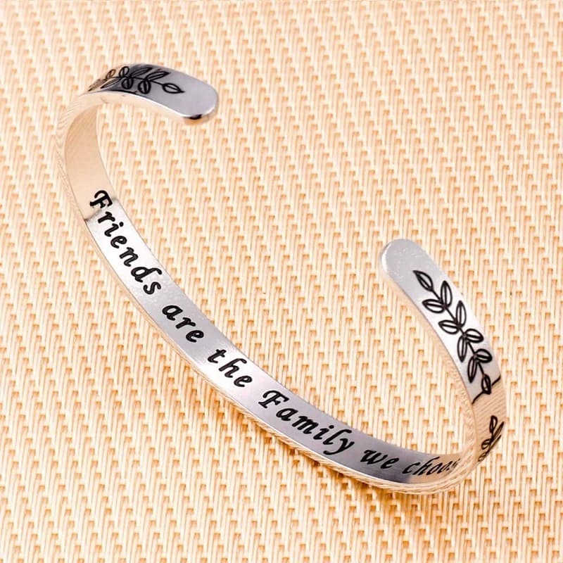 "Friends are the family we choose" Bracelet