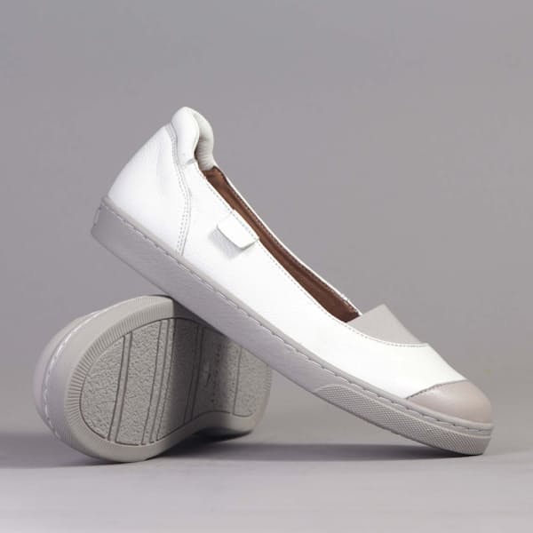 Ladies Genuine Leather Casual Shoes