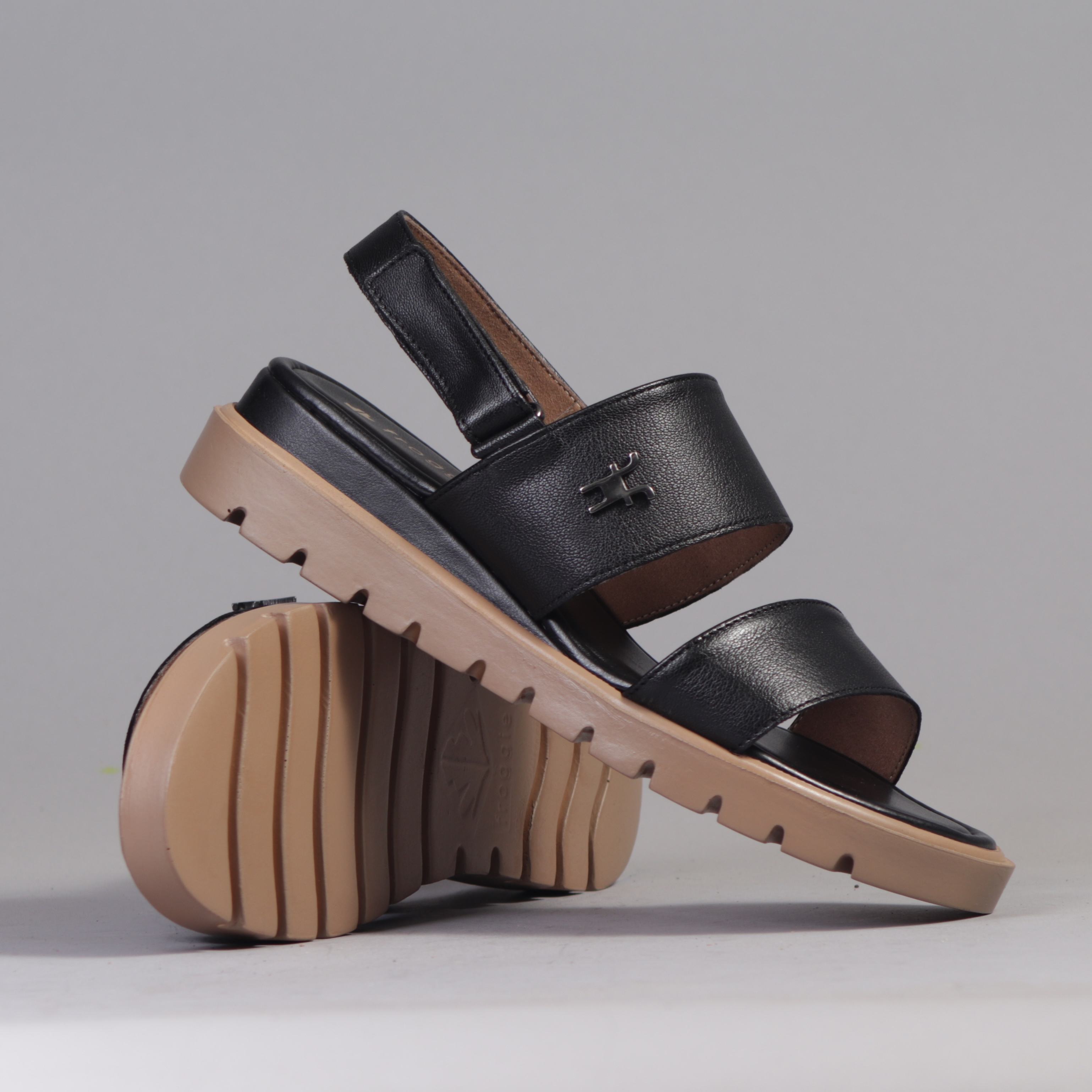 BEAUTIFUL SHOES/DOUBLE BELT SANDALS