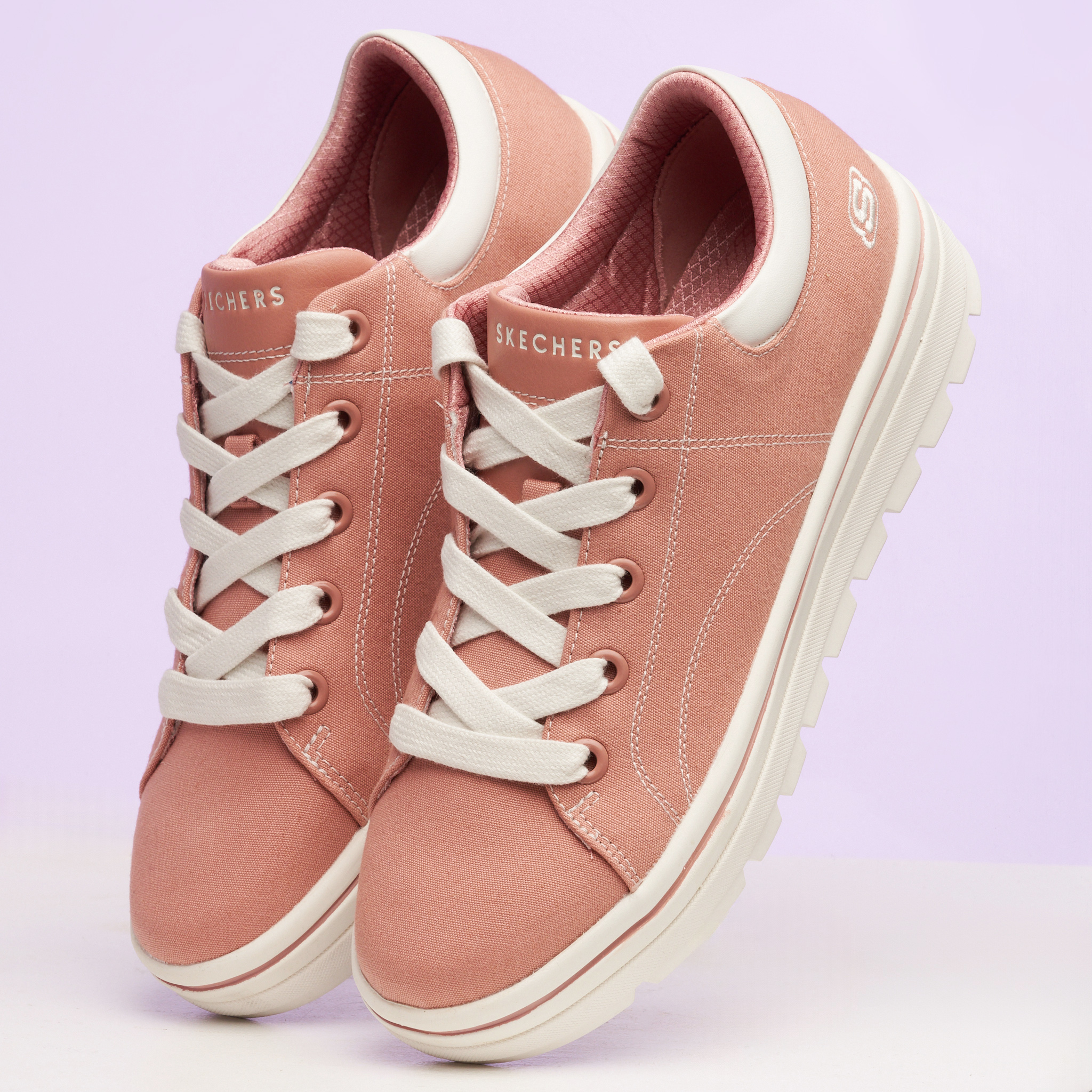 straat133 43% off on Ladies Street Cleat Sneakers | OneDayOnly