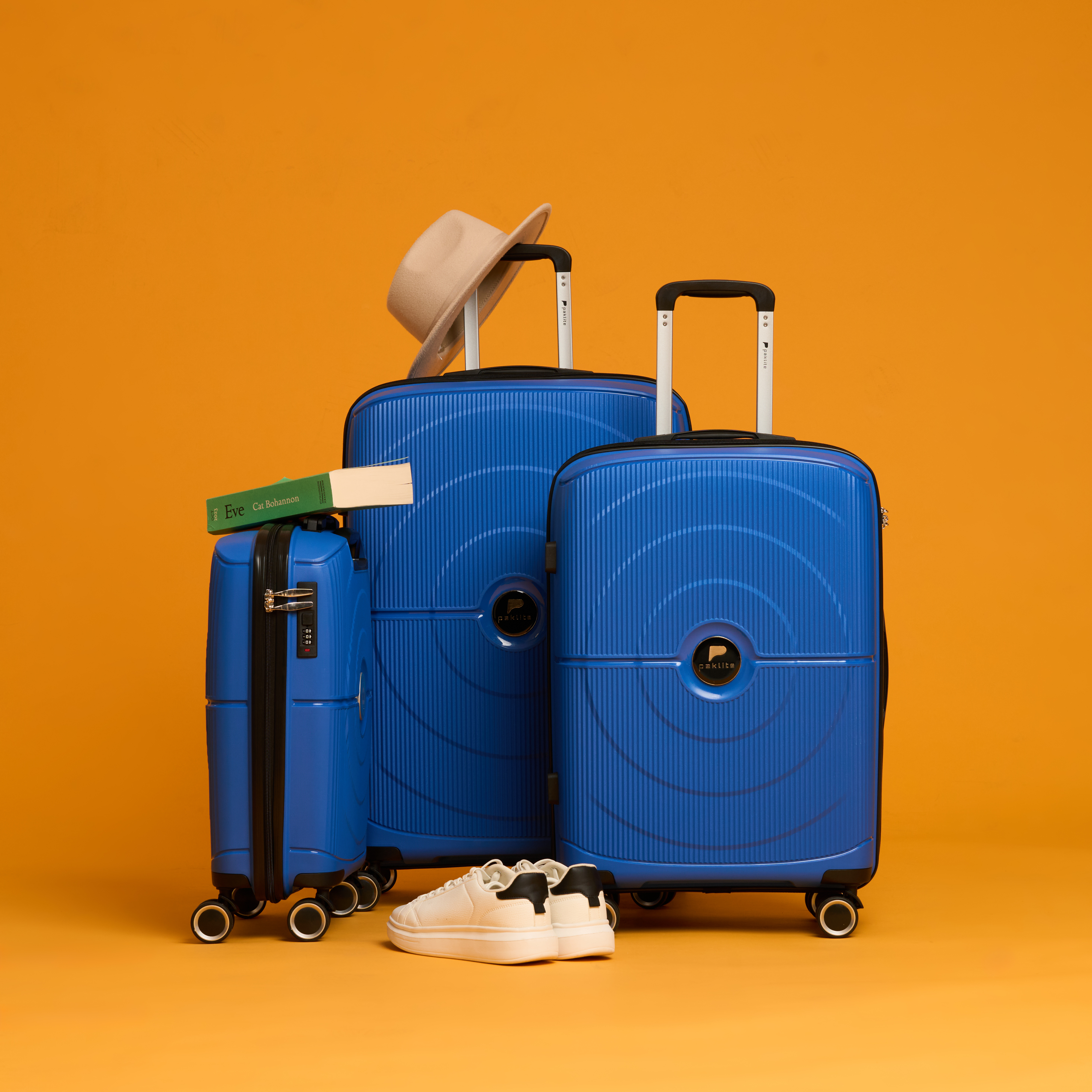 47% off on Venus Hardside Trolley Luggage | OneDayOnly