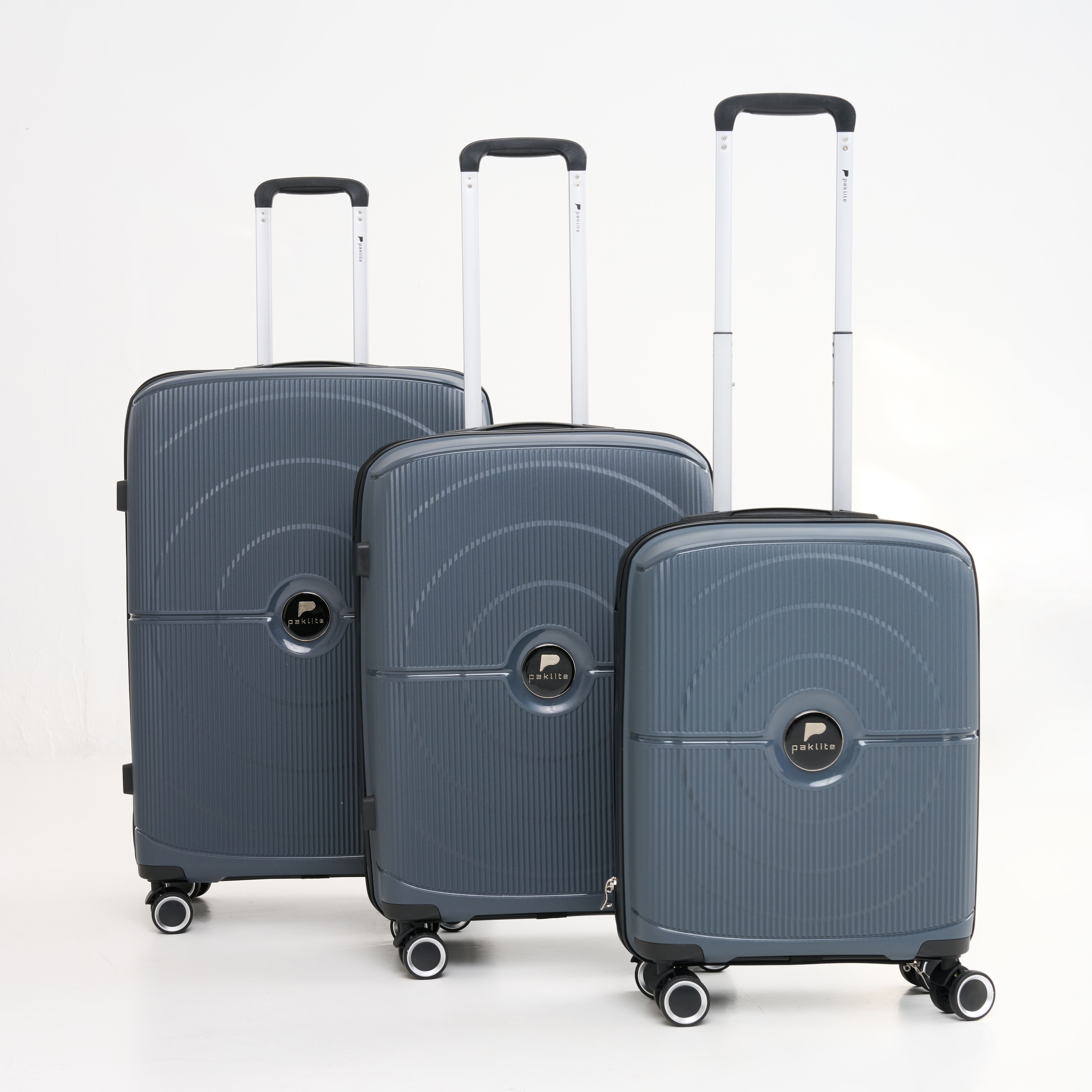 37% off on Venus Hardside Trolley Luggage | OneDayOnly
