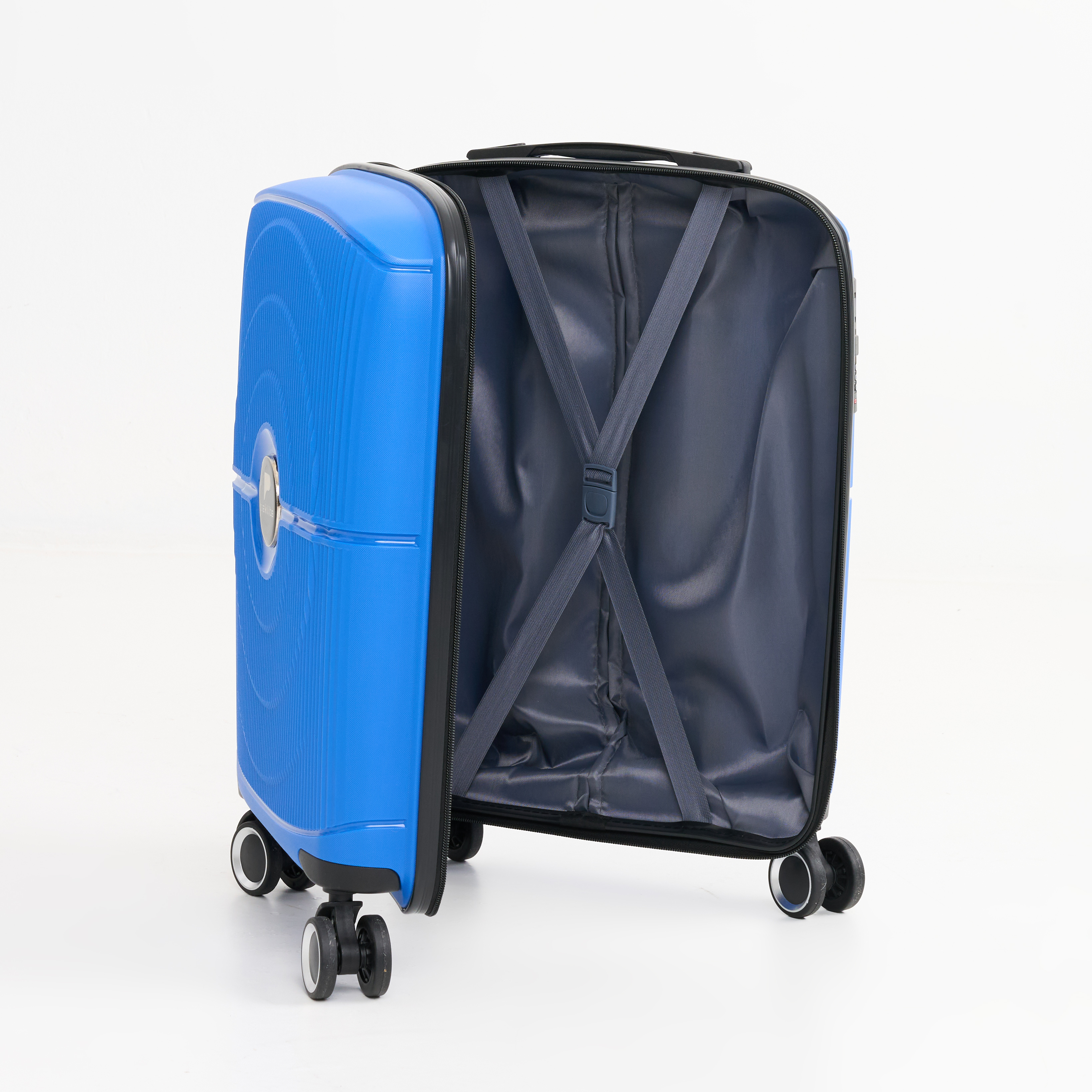 47% off on Venus Hardside Trolley Luggage | OneDayOnly