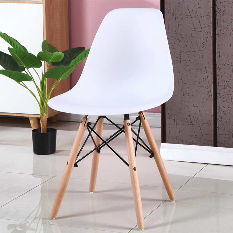 4x Emmy Wooden Leg Dining Chairs
