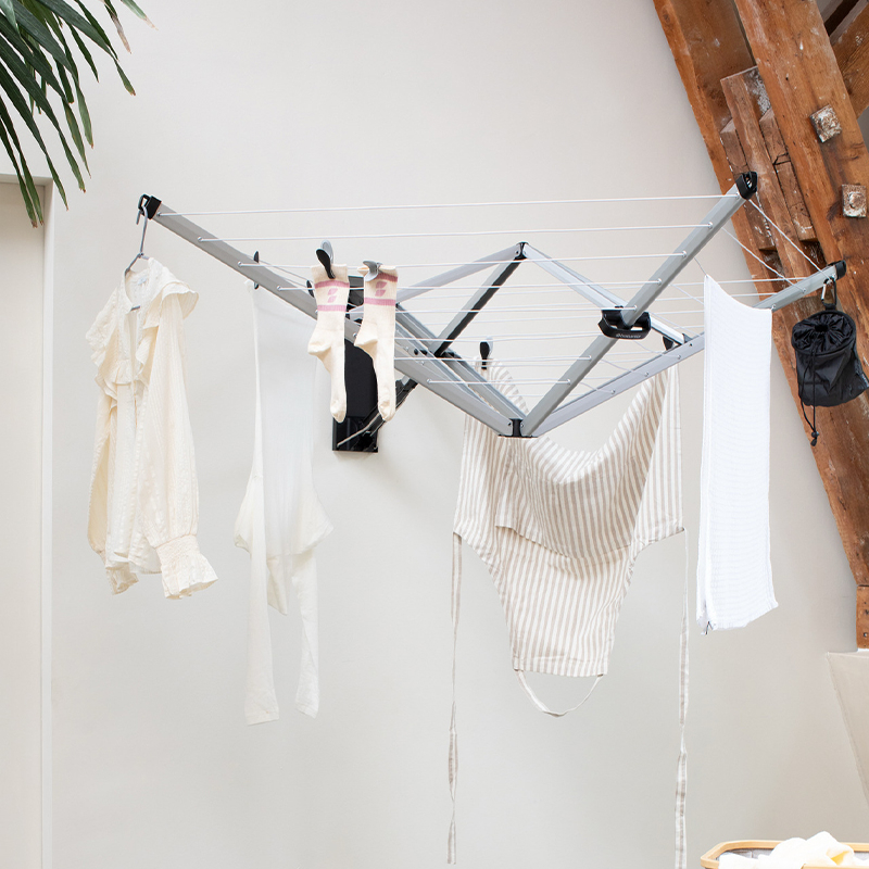 24m WALLFIX Fold Away Washing Line