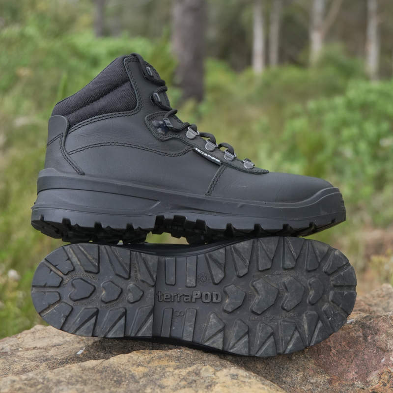 Men's Leather Magnificent Utility Boots