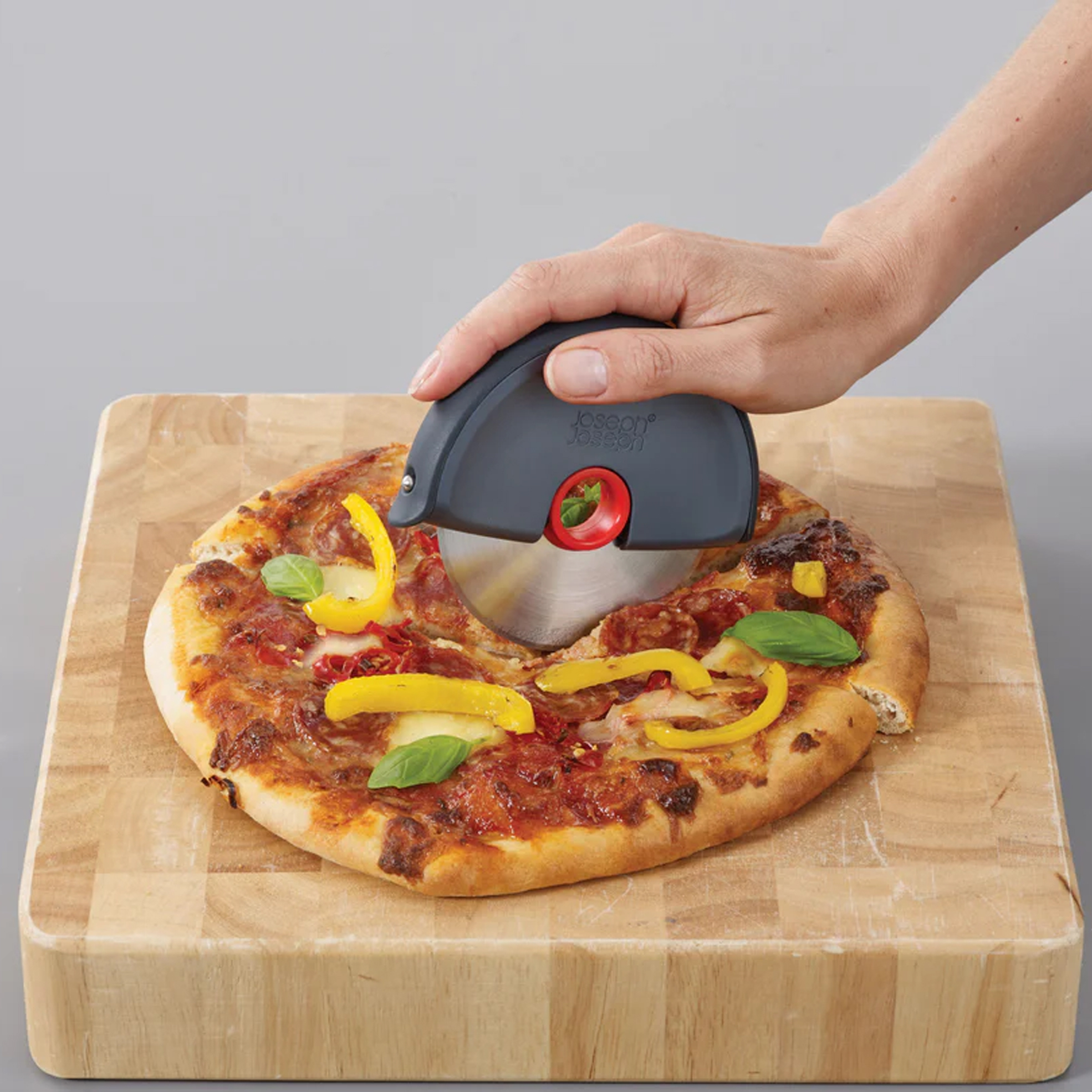 25% off on Disc Easy-clean Pizza Wheel | OneDayOnly