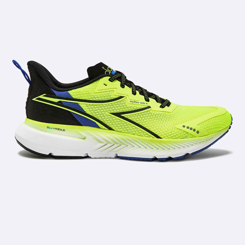 Men's Mythos Blushield Volo 4 Running Shoes