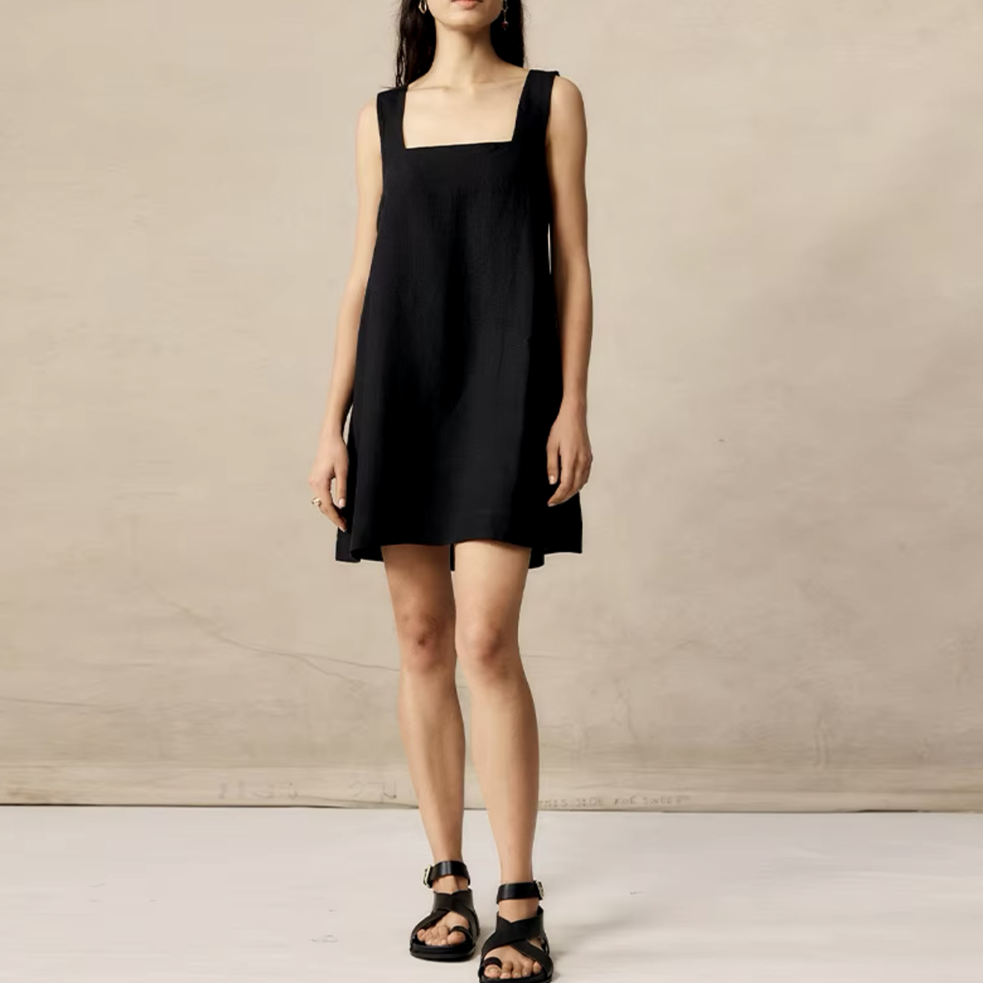 Ladies Black Minimalist Linen Dress