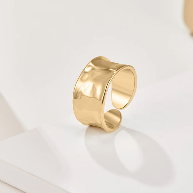 Valencia Hammered Ring