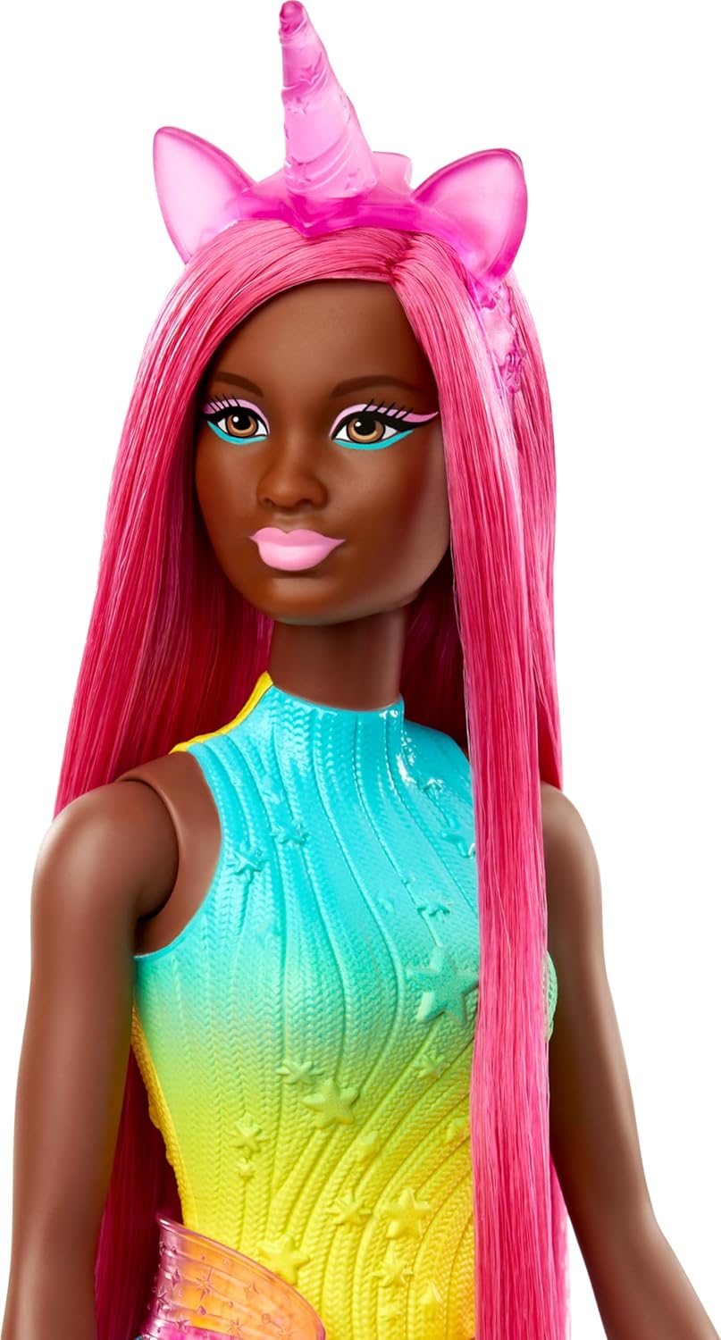 Colours and decorations may vary