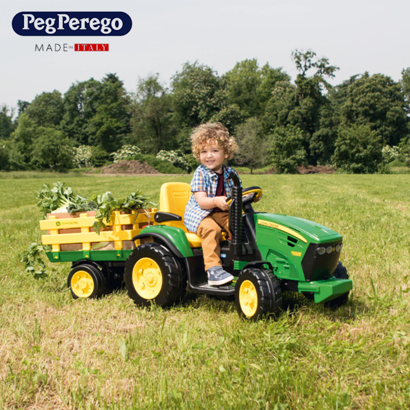 John Deere Ground Force with Trailer Ride On Tractor