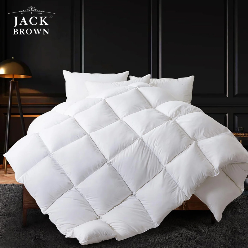 13.5 Tog 40/60 Luxurious Goose Feather Down Duvet