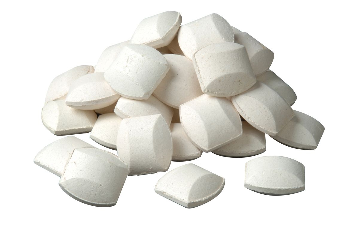 33 off on Pack of 100 Reusable Ceramic Braai Briquettes