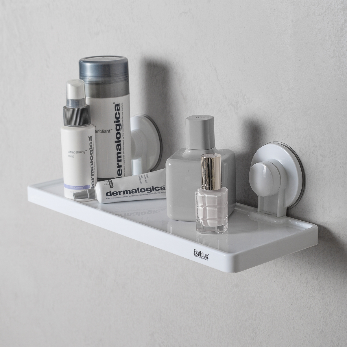 Accessories not included