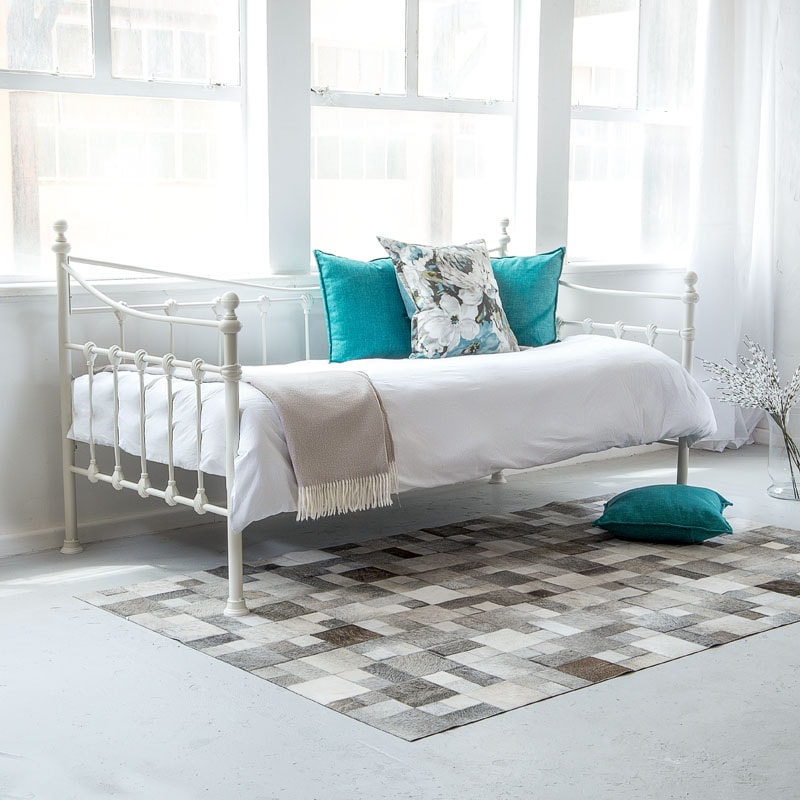 Classical French Day Bed