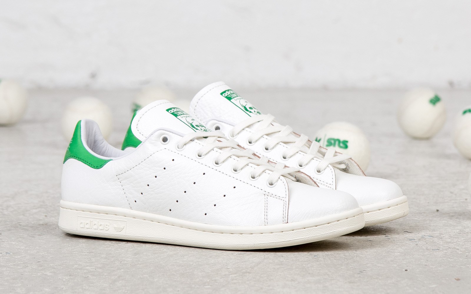 41% off on Stan Smith Classic Sneakers