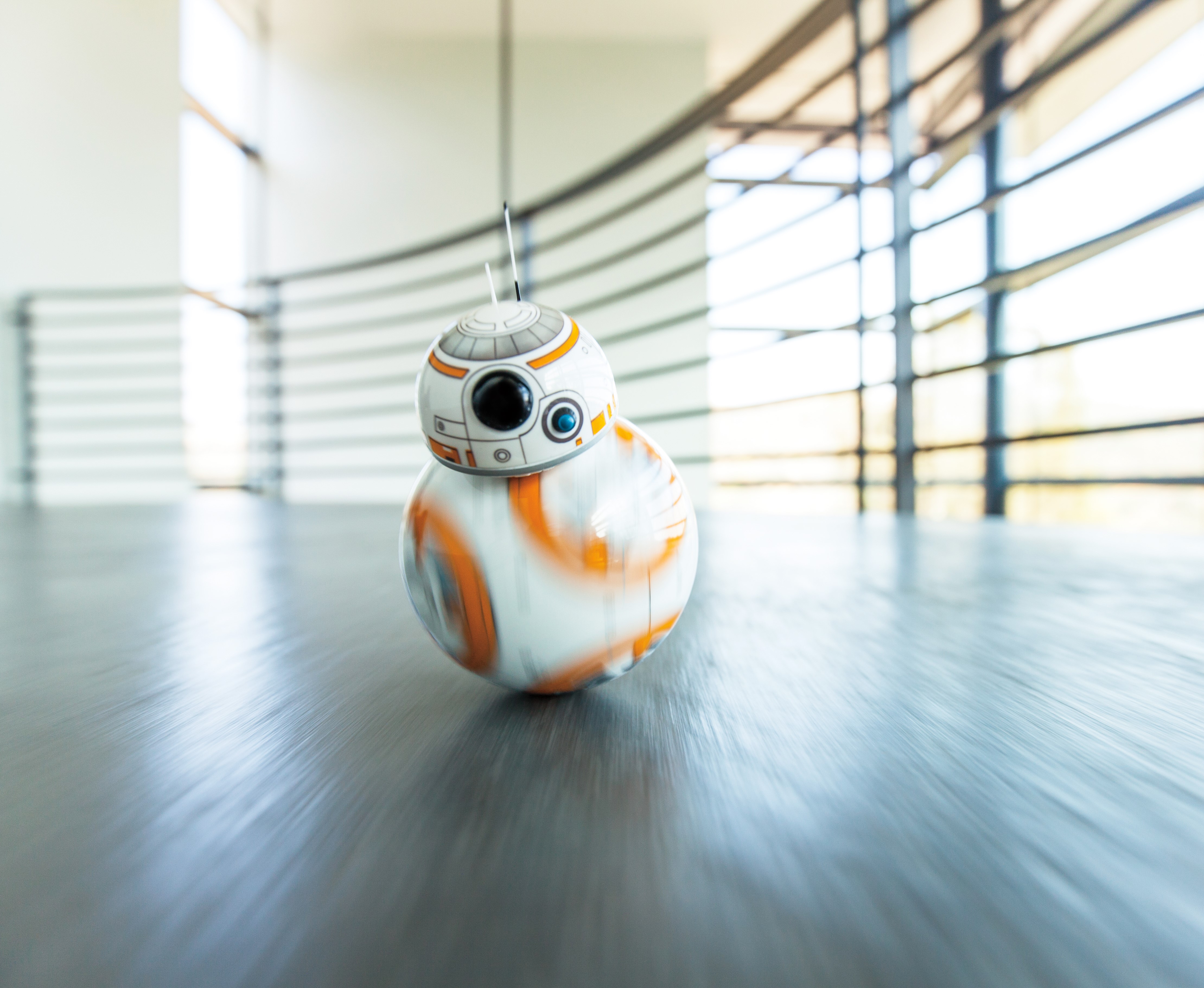App Controlled Sphero BB-8 Droid