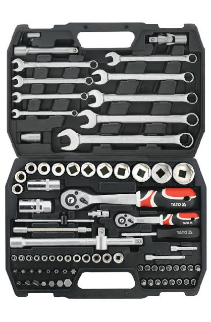 82-Piece Toolset  1/4" & 1/2" Socket & Bits Set